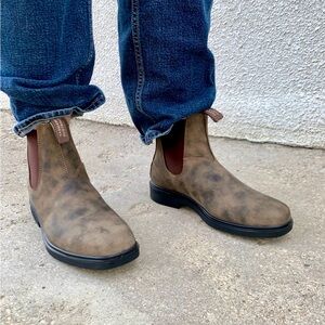 Blundstone winter boots w cabin cottage vibe in rustic brown chisel toe